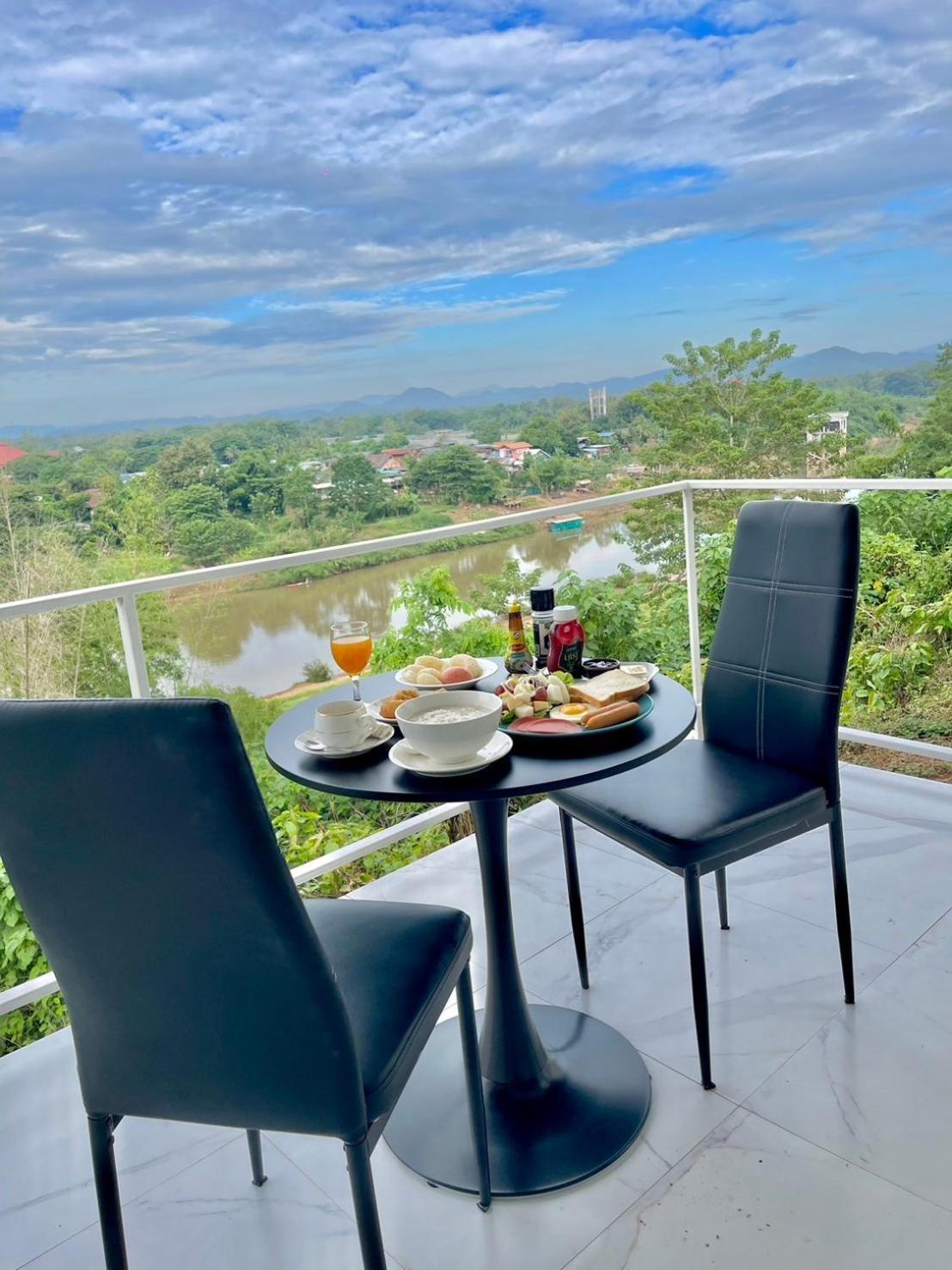 River Valley Resort แอทน่าน Dış mekan fotoğraf